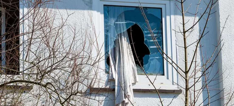 Storm Window Installation Contractors in Jacksonville, FL