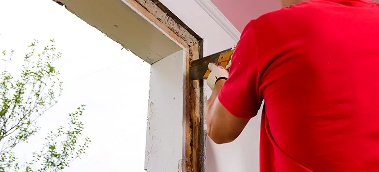 Residential Accordion Door Repair in Jacksonville, FL