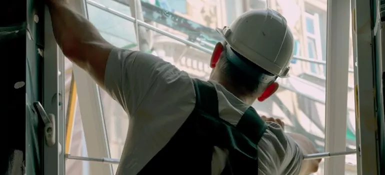 Install Exterior Storm Windows in Jacksonville, FL