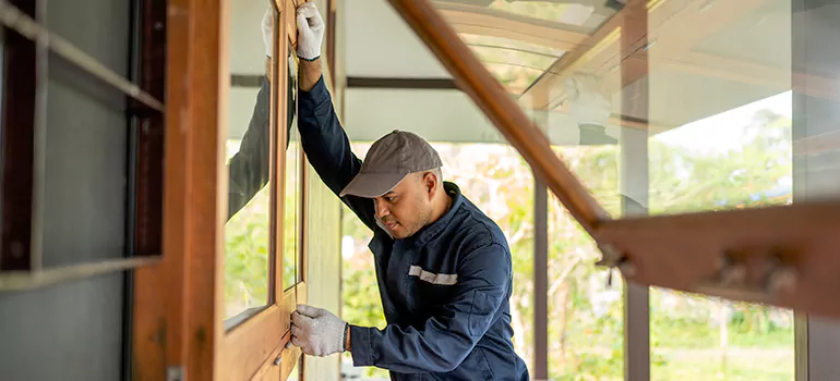 Double Hung Vinyl Window Sash Replacement in Jacksonville, FL